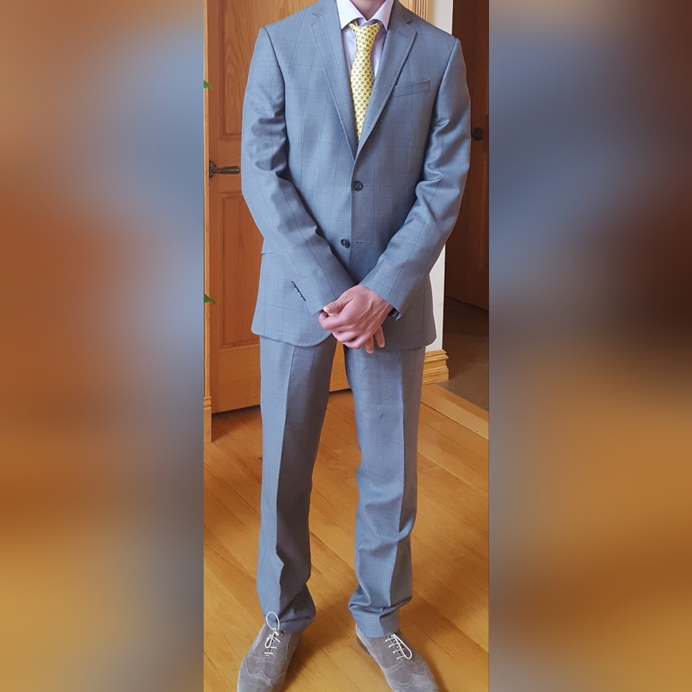 TED BAKER LONDON MAN'S SUIT.